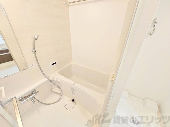 ガーデンクォーツ摂津正雀の物件内観写真